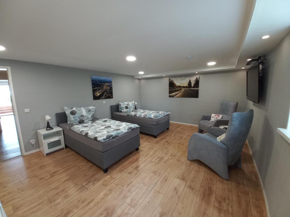 Ferienwohnung Bela, Naehe Nuerburgring Luxem Exterior foto